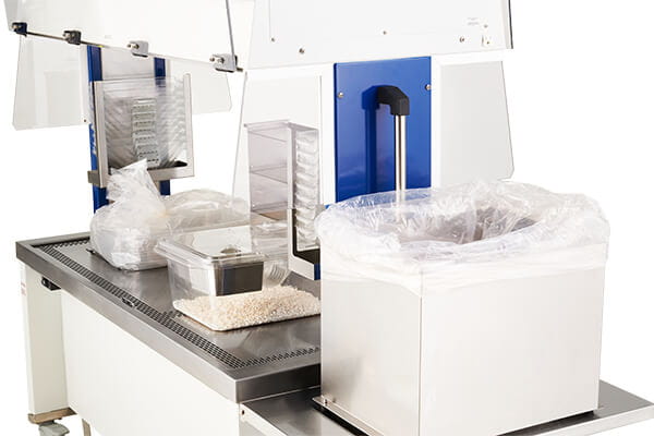 NU-620R Animal Transfer Station Dirty Cage Collection